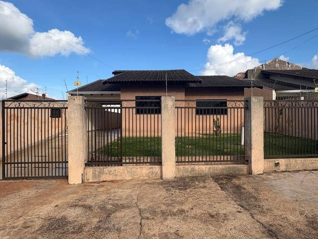 Foto do Casa - 🏠 Excelente casa para locação no Jardim araucária – Rolândia-PR. | Imobiliária Casa Grande - Rolândia