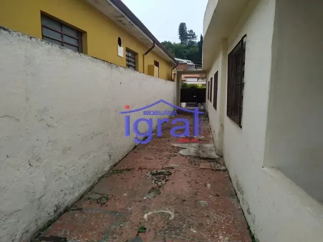 Casa com 660m² 3 quartos e 2 banheiros, à venda, no bairro Cidade Vargas em São Paulo