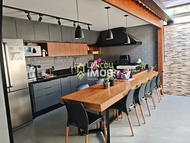 Casa com 85m² 3 quartos e 2 banheiros, à venda, no bairro Jardim Shangai em Jundiaí