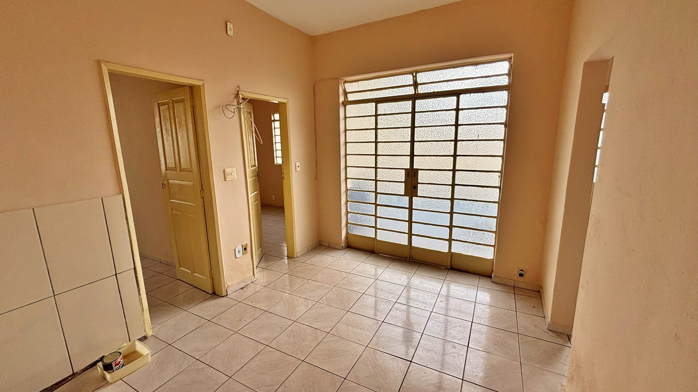 Casa à venda no bairro Caiçara, Belo Horizonte – 3 quartos, 4 vagas e piscina