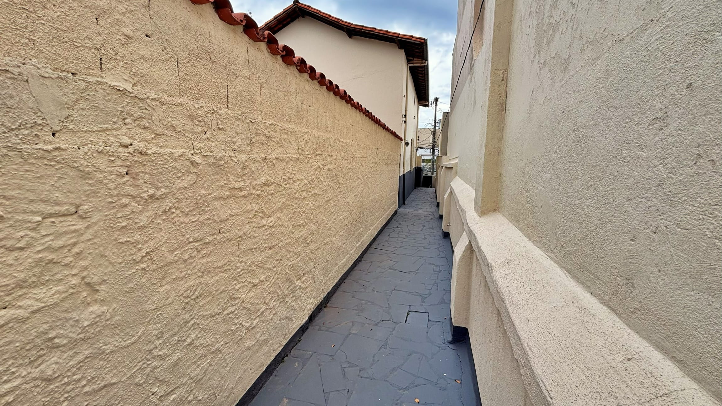 Casa à venda no bairro Caiçara, Belo Horizonte – 3 quartos, 4 vagas e piscina