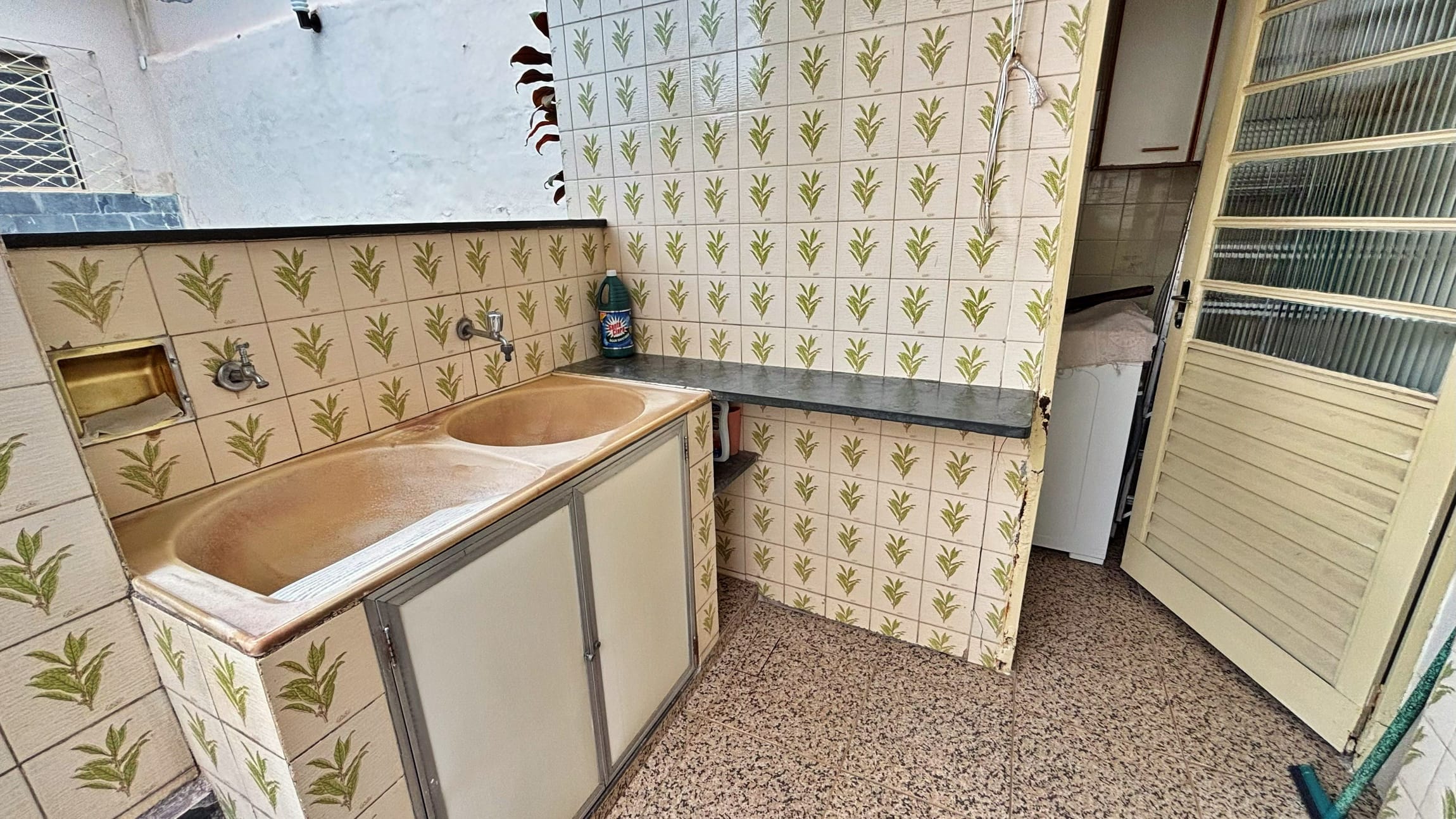 Casa à venda no bairro Caiçara, Belo Horizonte – 3 quartos, 4 vagas e piscina