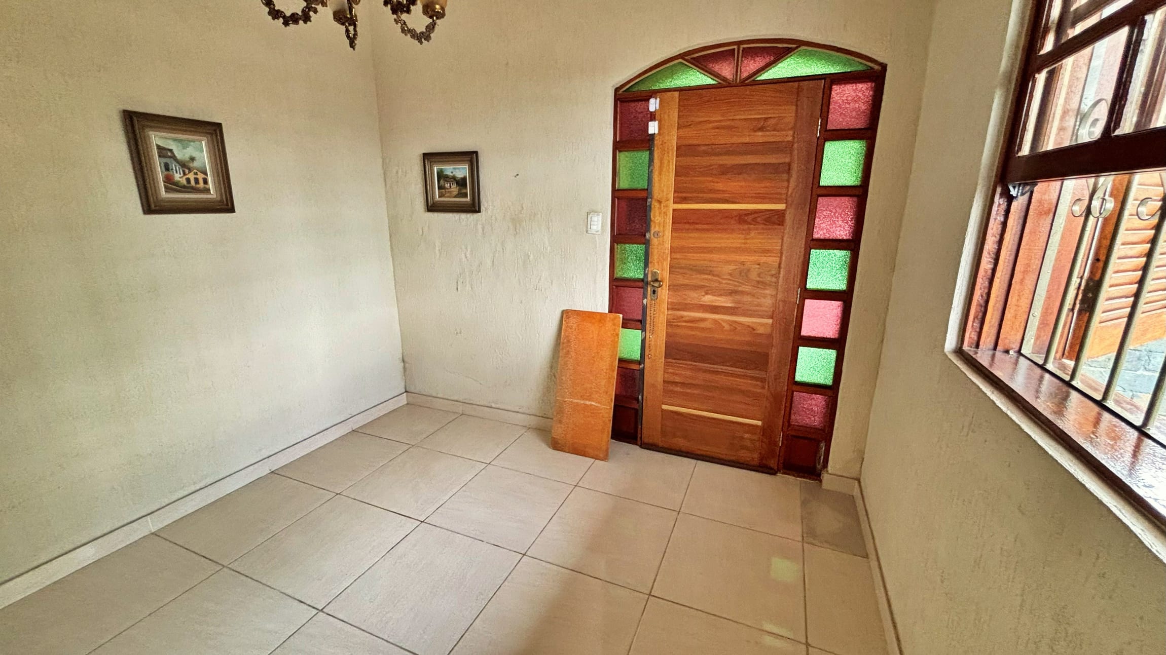 Casa à venda no bairro Caiçara, Belo Horizonte – 3 quartos, 4 vagas e piscina