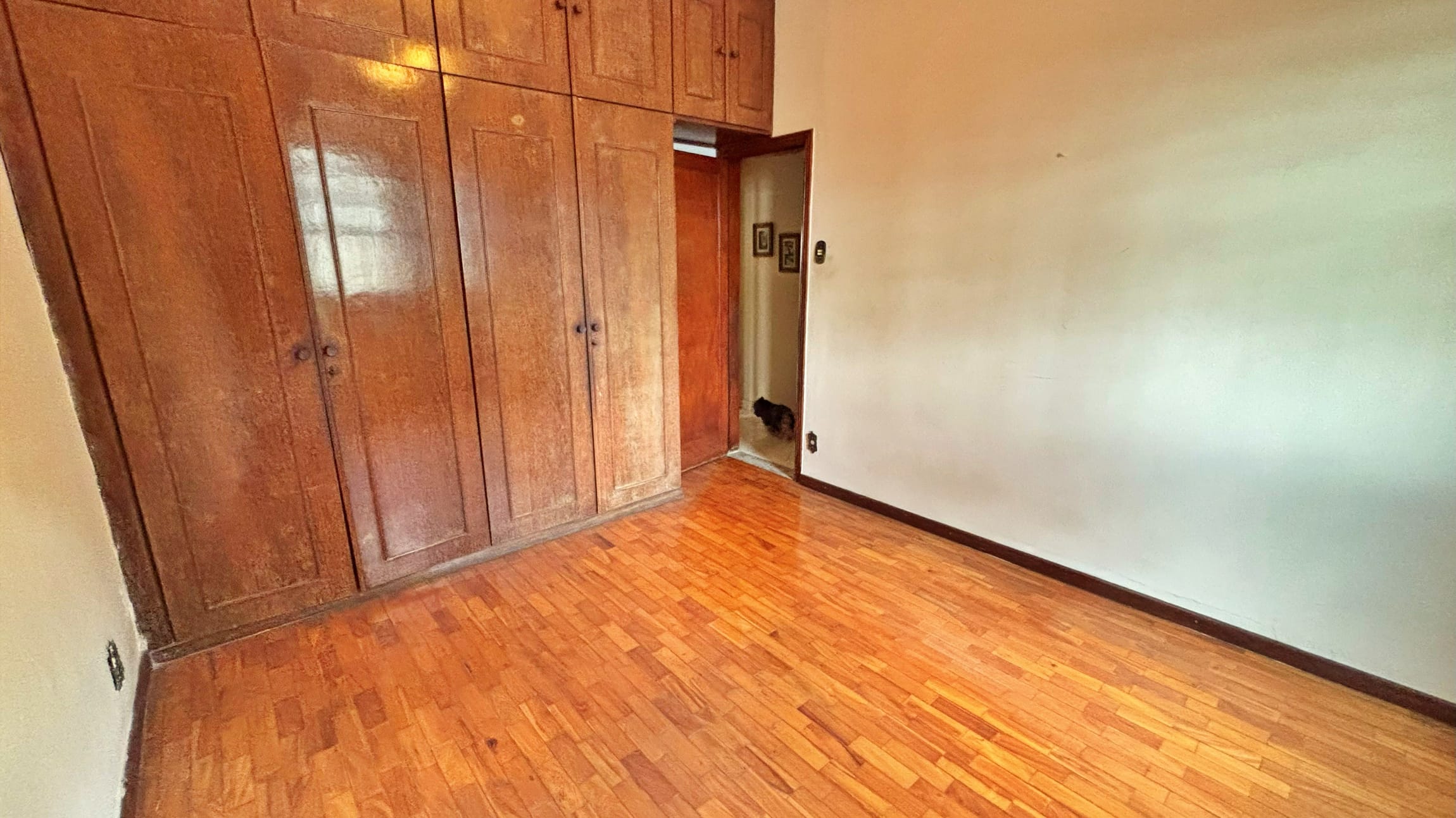 Casa à venda no bairro Caiçara, Belo Horizonte – 3 quartos, 4 vagas e piscina