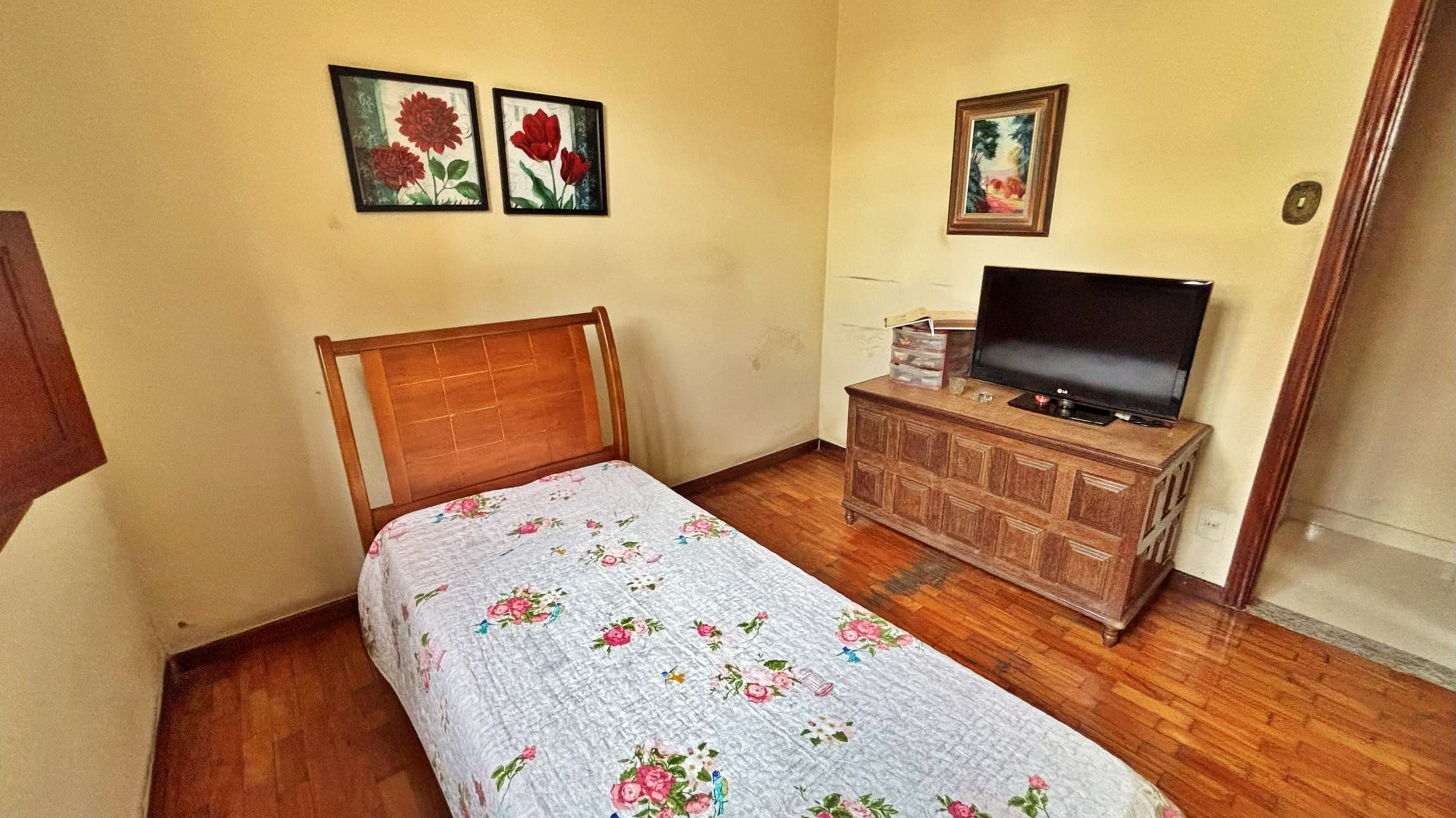 Casa à venda no bairro Caiçara, Belo Horizonte – 3 quartos, 4 vagas e piscina