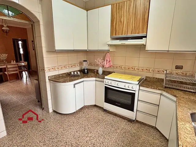 Casa 3 quartos e 2 banheiros, à venda, no bairro Caiçaras em Belo Horizonte