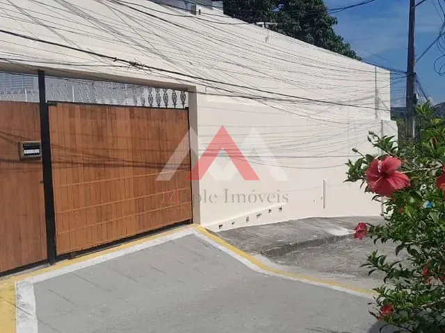 Casa com 1000m² 2 quartos e 1 banheiro, à venda, no bairro Sape em Niterói