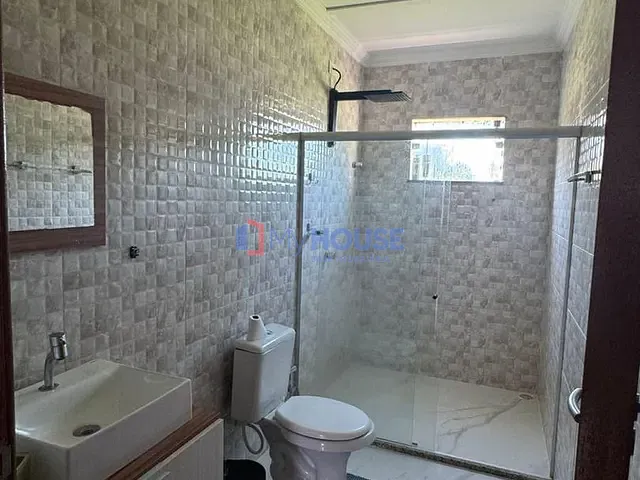 Casa com 560m² 4 quartos e 3 banheiros, à venda, no bairro Olivença em Ilhéus