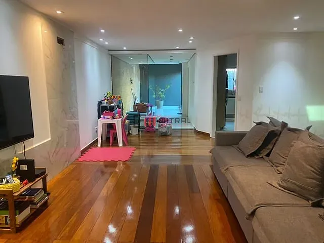 Casa 4 quartos e 6 banheiros, à venda, no bairro Jardim Nápoles em Londrina
