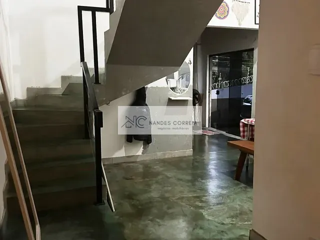 Casa 3 quartos e 3 banheiros, à venda, no bairro Coliseu em Londrina