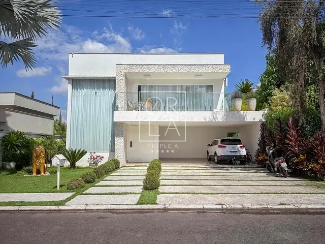 Casa com 450m² 4 quartos e 5 banheiros, à venda, no bairro Condomínio do Lago em Goiânia