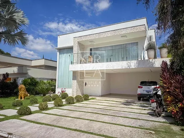 Casa com 450m² 4 quartos e 5 banheiros, à venda, no bairro Condomínio do Lago em Goiânia