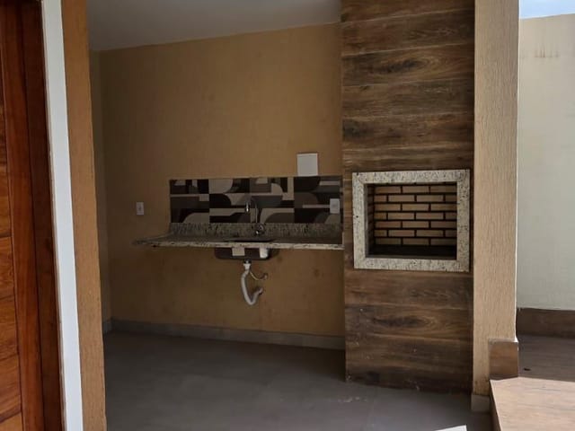 Casa 3 quartos e 1 banheiro, à venda, no bairro Village Rio das Ostras em Rio das Ostras