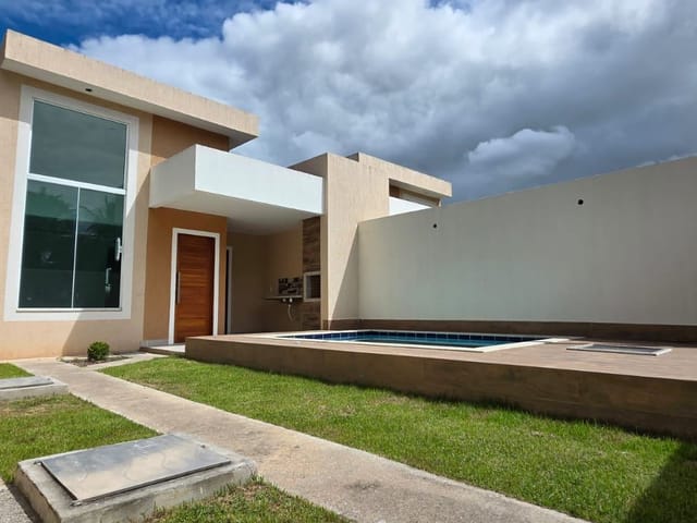 Casa 3 quartos e 1 banheiro, à venda, no bairro Village Rio das Ostras em Rio das Ostras