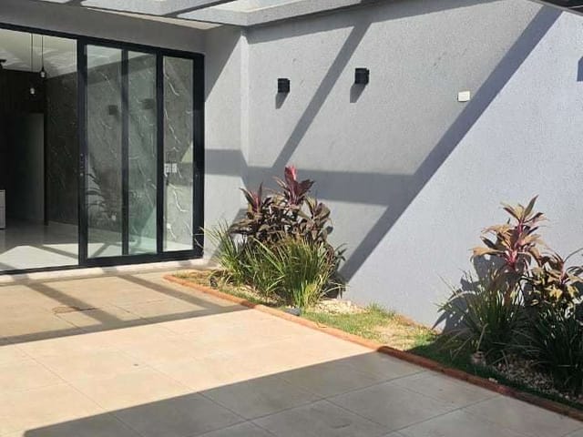 Casa 3 quartos e 3 banheiros, à venda, no bairro Água Limpa Park em Campo Grande