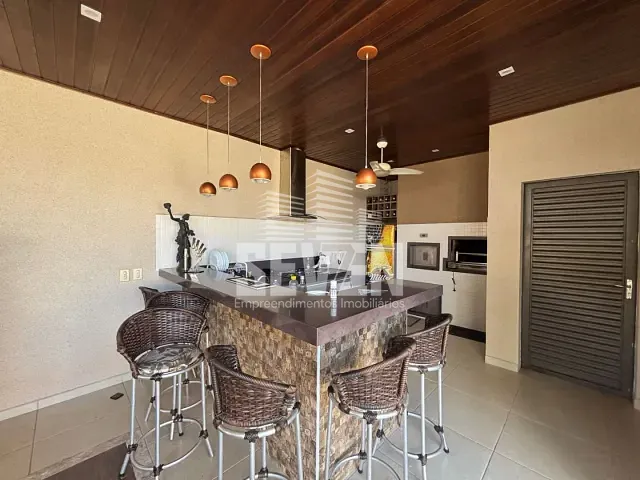 Casa com 670m² 4 quartos e 6 banheiros, à venda, no bairro Jardim Colonial em Bauru