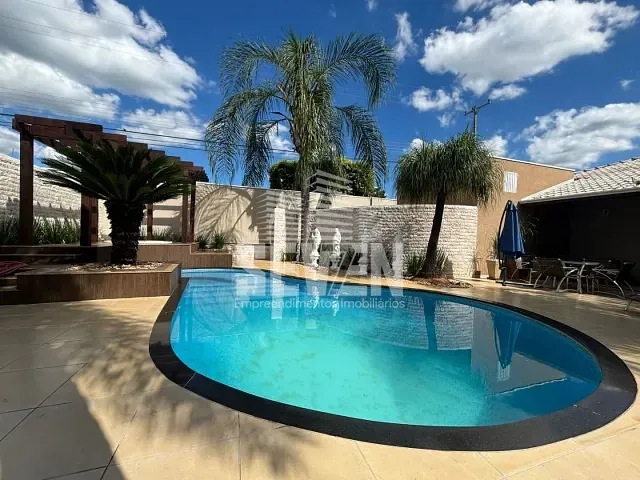 Casa com 670m² 4 quartos e 6 banheiros, à venda, no bairro Jardim Colonial em Bauru