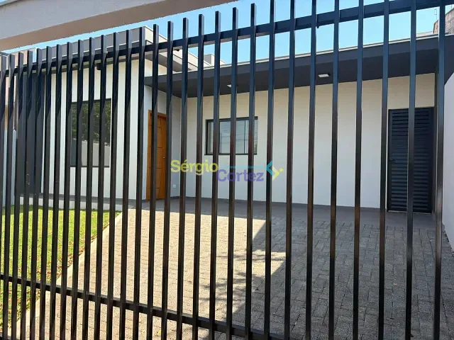 Casa com 200m² 3 quartos e 1 banheiro, à venda, no bairro Jardim Arapongas em Londrina