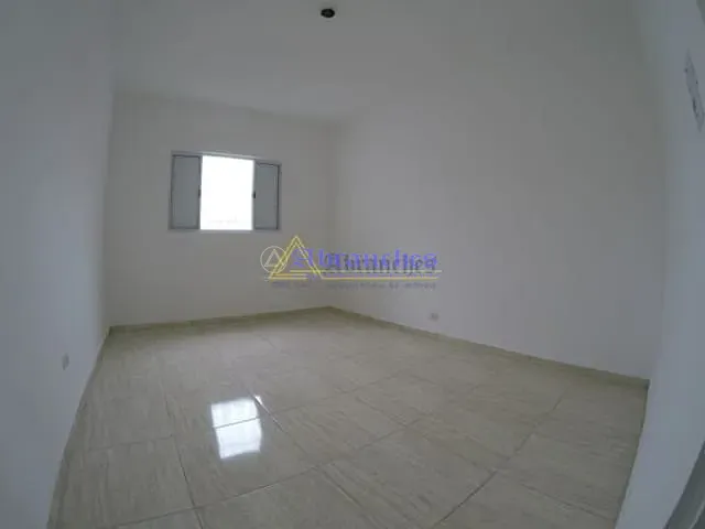 Casa com 40m² 1 quarto e 1 banheiro, para alugar, no bairro Vila Pedroso em São Paulo