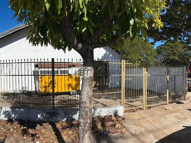 Casa 3 quartos e 3 banheiros, à venda, no bairro Núcleo Residencial Alto Alegre em Bauru