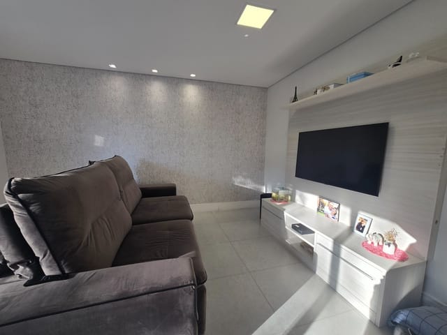 Casa com 260m² 4 quartos e 5 banheiros, à venda, no bairro Mogi Moderno em Mogi das Cruzes