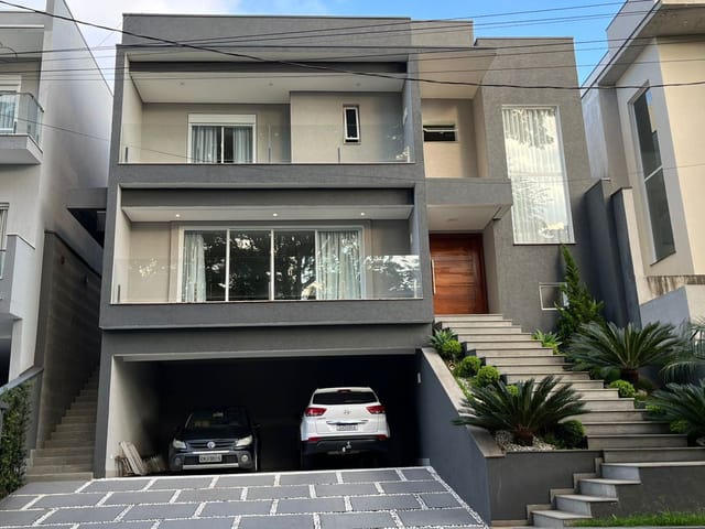 Casa com 260m² 4 quartos e 5 banheiros, à venda, no bairro Mogi Moderno em Mogi das Cruzes