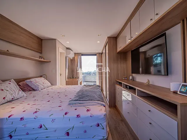 Casa com 170m² 2 quartos e 3 banheiros, à venda, no bairro Granja Viana em Cotia