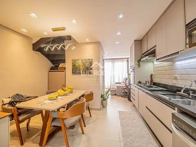 Casa com 170m² 2 quartos e 3 banheiros, à venda, no bairro Granja Viana em Cotia