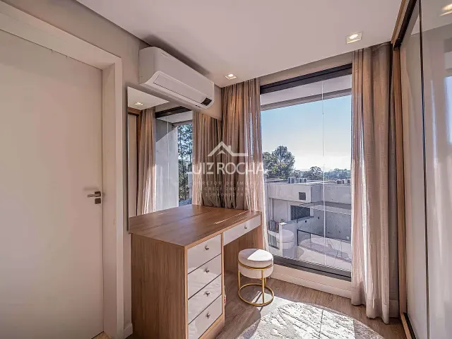 Casa com 170m² 2 quartos e 3 banheiros, à venda, no bairro Granja Viana em Cotia