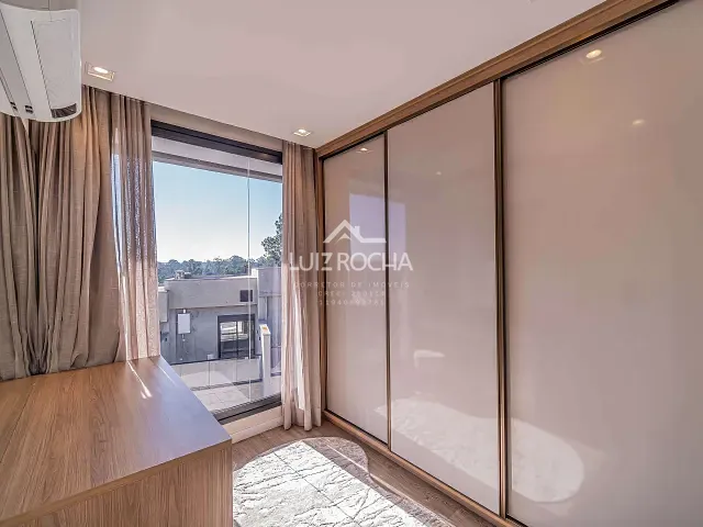 Casa com 170m² 2 quartos e 3 banheiros, à venda, no bairro Granja Viana em Cotia