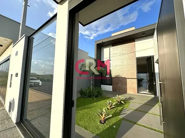 Casa com 360m² 3 quartos e 3 banheiros, à venda, no bairro Parque Residencial Laranjeiras IV em Taquaritinga