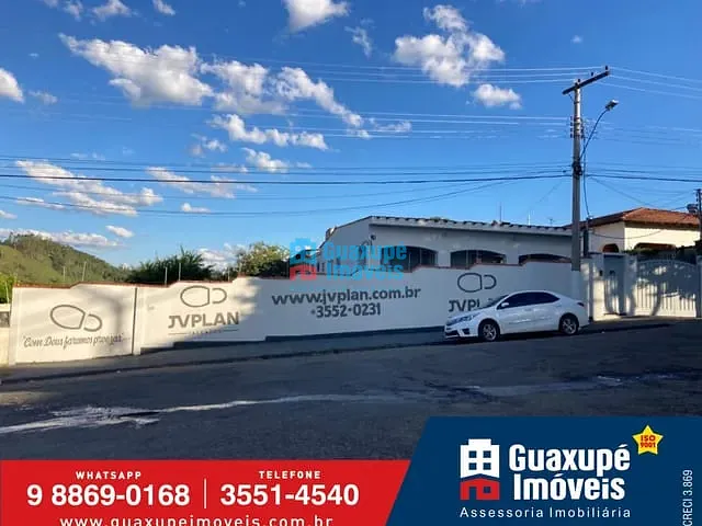 Casa com 650m², à venda, no bairro Vila Campanha em Guaxupé