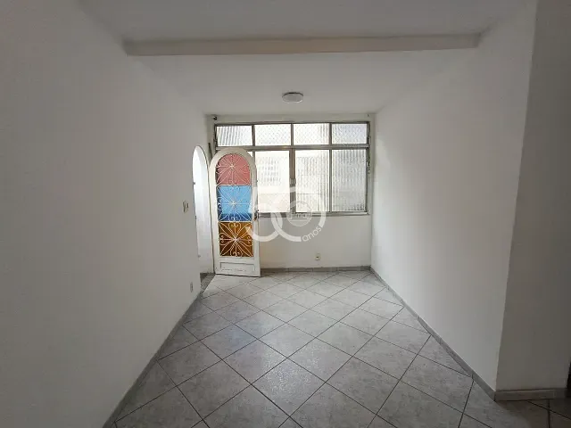 Casa 2 quartos e 1 banheiro, para alugar, no bairro Anil em Rio de Janeiro