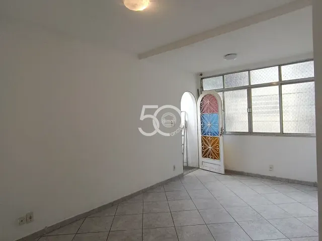 Casa 2 quartos e 1 banheiro, para alugar, no bairro Anil em Rio de Janeiro