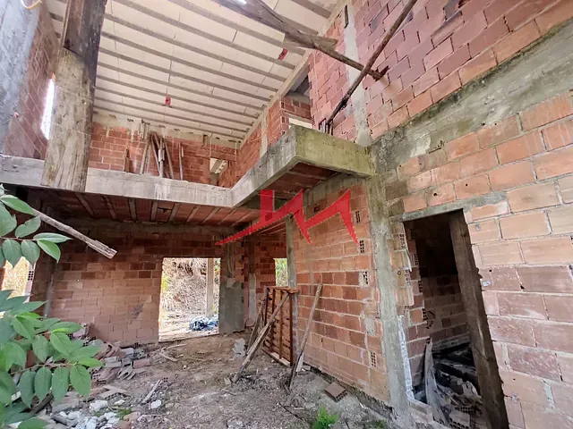 Casa com 830m² 4 quartos e 2 banheiros, à venda, no bairro Colubande em São Gonçalo