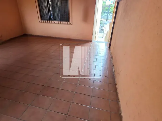 Casa 1 quarto e 1 banheiro, para alugar, no bairro Vila Sacadura Cabral em Santo André