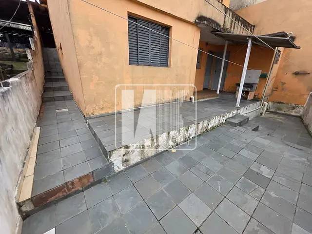 Casa 1 quarto e 1 banheiro, para alugar, no bairro Vila Sacadura Cabral em Santo André
