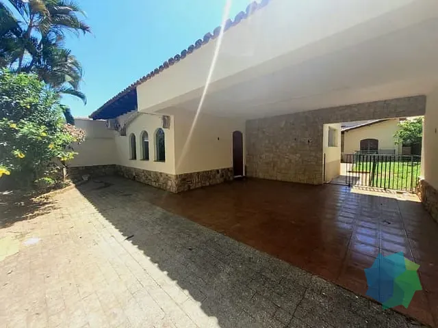 Casa com 600m² 3 quartos e 3 banheiros, à venda, no bairro Vila Suíça em Indaiatuba