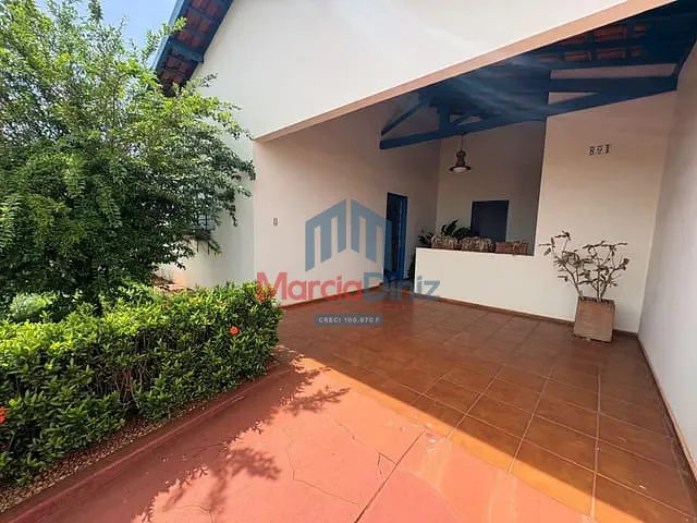 Casa com 212m² 2 quartos e 2 banheiros, à venda, no bairro Centro em Ituverava