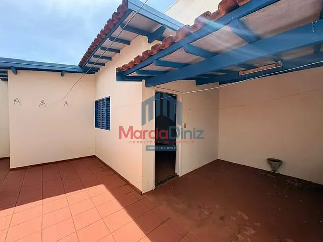 Casa com 212m² 2 quartos e 2 banheiros, à venda, no bairro Centro em Ituverava