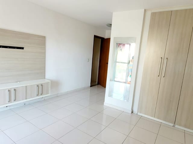 Casa 3 quartos e 3 banheiros, à venda, no bairro Vila Valqueire em Rio de Janeiro