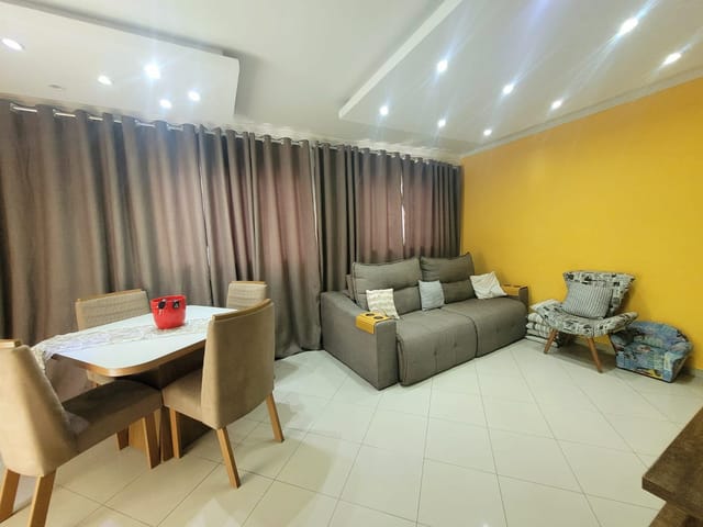 Casa 3 quartos e 3 banheiros, à venda, no bairro Vila Valqueire em Rio de Janeiro