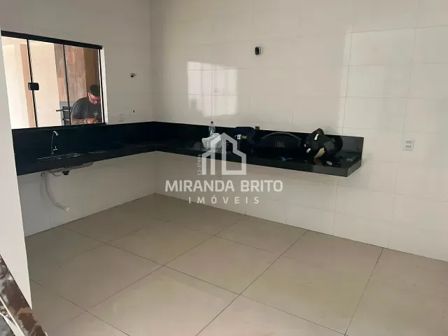Casa 3 quartos e 2 banheiros, à venda, no bairro Parque Ibirapuera em Aparecida de Goiânia