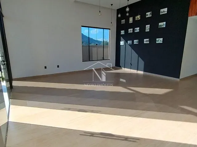 Casa com 381m² 3 quartos e 2 banheiros, à venda, no bairro Ubatiba em Maricá