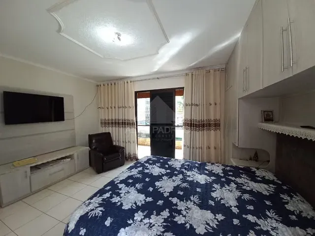 Casa com 125m² 4 quartos e 3 banheiros, à venda, no bairro Parque São Vicente em Mauá