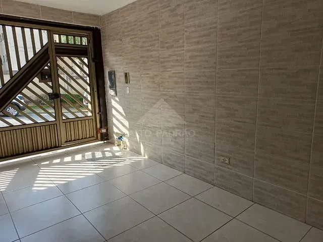 Casa com 125m² 4 quartos e 3 banheiros, à venda, no bairro Parque São Vicente em Mauá