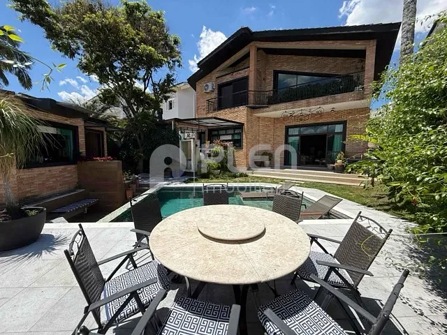 Casa com 608m² 4 quartos e 7 banheiros, à venda, no bairro Alphaville em Santana de Parnaíba