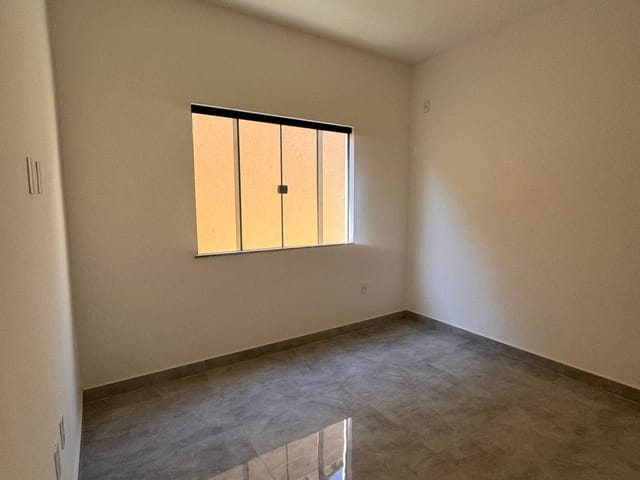 Casa 3 quartos e 3 banheiros, à venda, no bairro Jardim Mariléa em Rio das Ostras