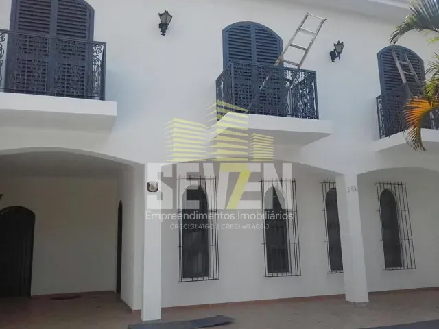 Casa com 300m², à venda ou para alugar, no bairro Vila Aeroporto Bauru em Bauru