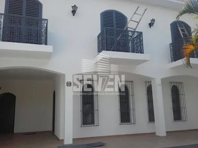 Casa com 300m², à venda ou para alugar, no bairro Vila Aeroporto Bauru em Bauru